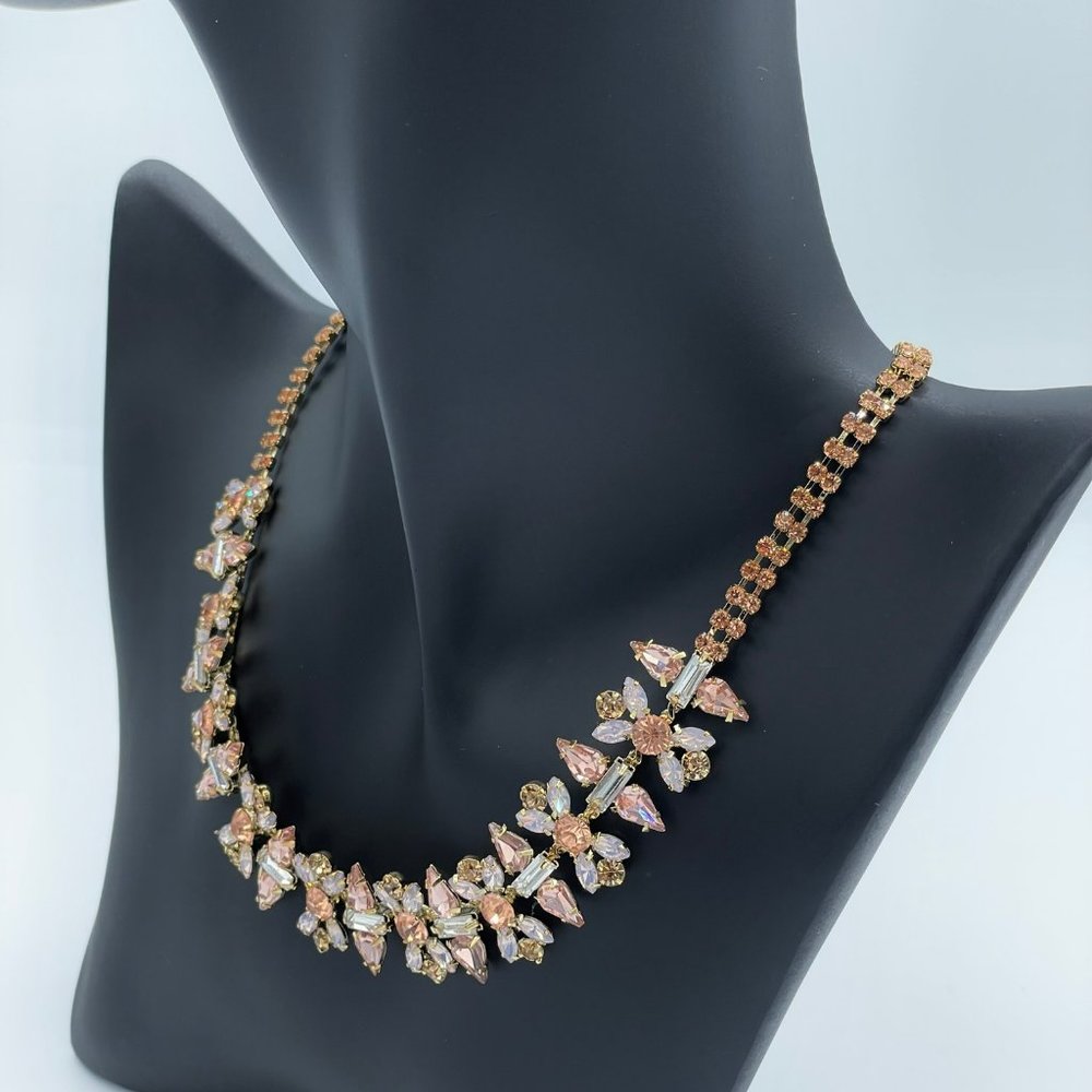 Swarovski Crystal Elements on a Gold toned Necklace - Picture 10 of 15